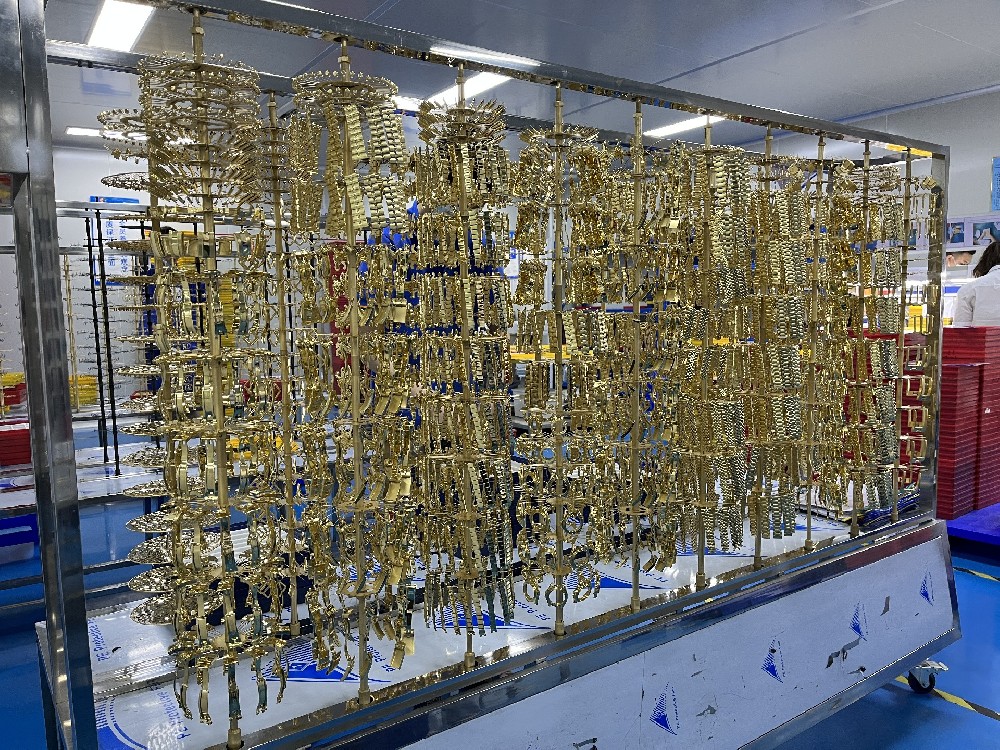 真空鍍膜產(chǎn)品的制備工藝和質(zhì)量控制